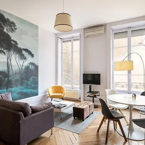 Honorê - Barre , Lyon France